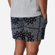 6" Bandana Pocket Lounge Shorts on model back side view.