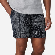 6" Bandana Pocket Lounge Shorts on model tight crop front.